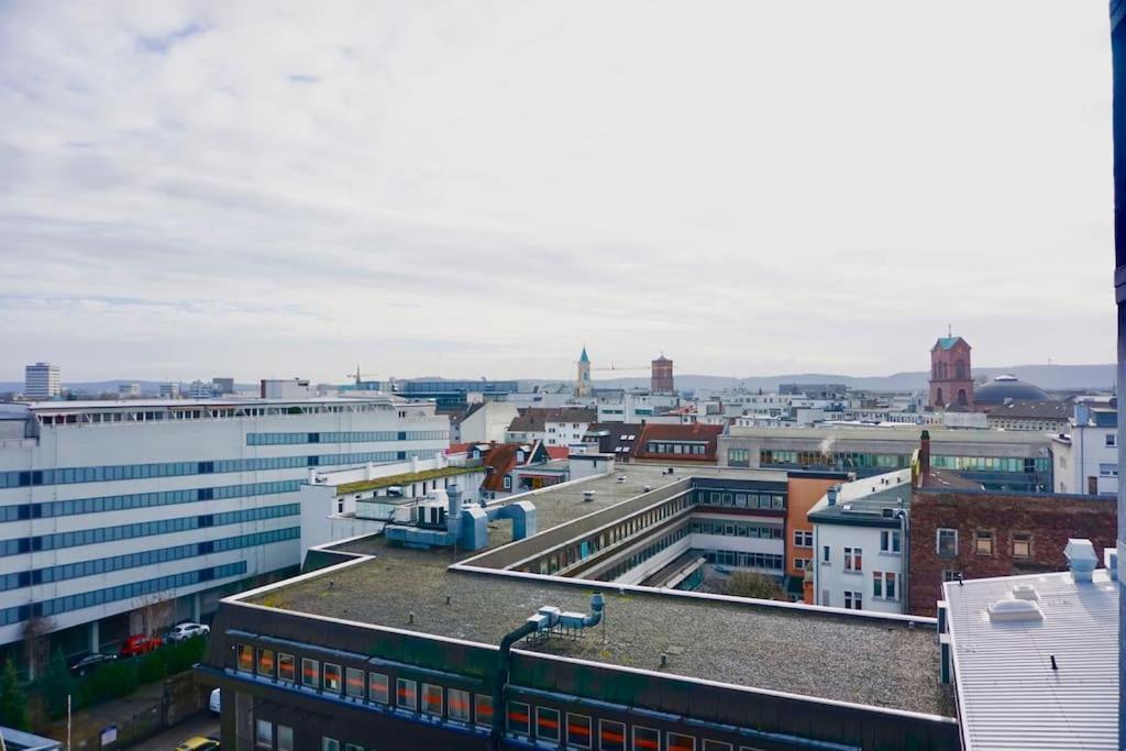 Neu Modernes Apartment In Top Lage, Free Parking Max 1,65M Hoehe Und 1,8M Breite Karlsruhe Bagian luar foto